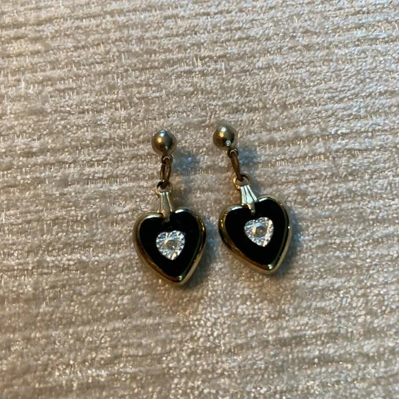 Vintage Rhinestone Gold and Black Heart Earrings - Dangle Drop Post Earrings - Picture 4 of 4
